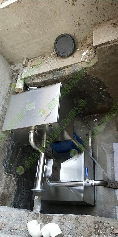 油水分離器
