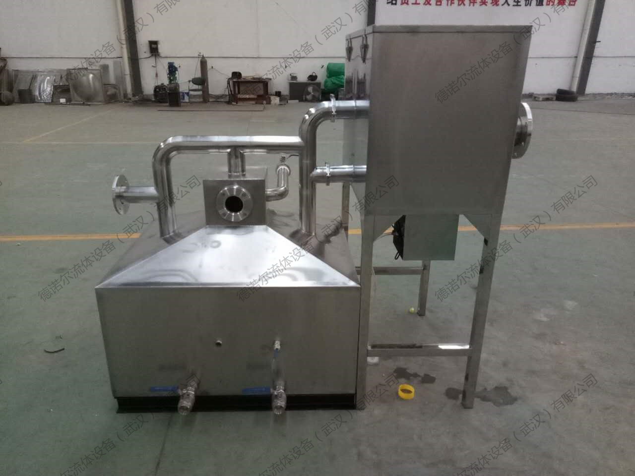 直排型油水分離器.jpg